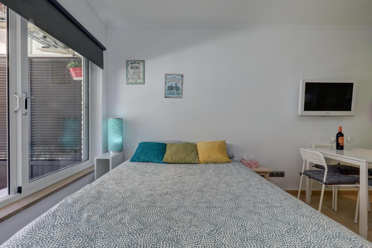 Апартаменты 071 - Beachside Studio Perfect For A Family Getaway Торремолинос Экстерьер фото