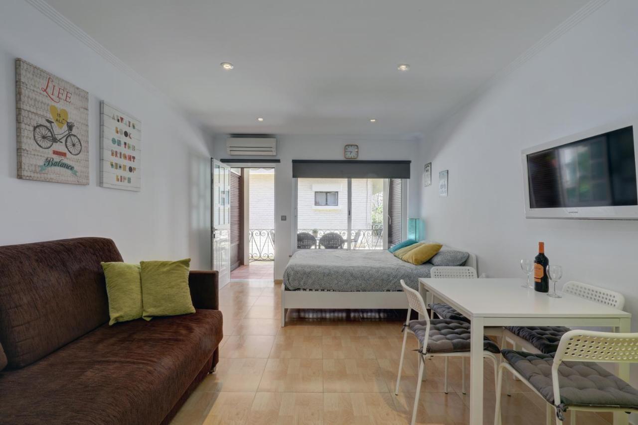 Апартаменты 071 - Beachside Studio Perfect For A Family Getaway Торремолинос Экстерьер фото